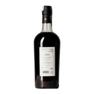 Licorice label bottle 700 ml from Brigante: a creamy artisanal liqueur made with 100 percent licorice powder for an intense and enveloping taste experience.